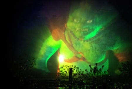 Laser show air mancur Buto Ijo