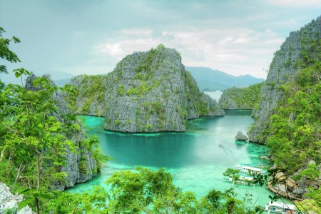 Kayangan Lake