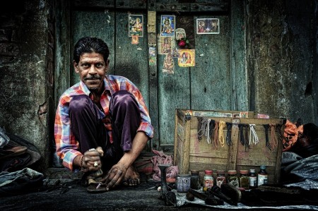 Shoe maker