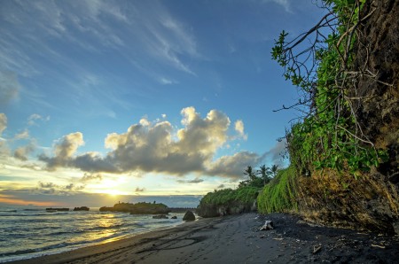 megening beach