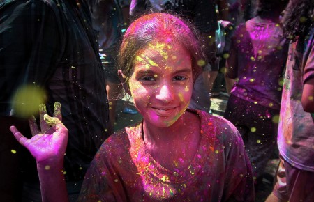 Sambutan Festival Holi 2014 di Kuala Lumpur