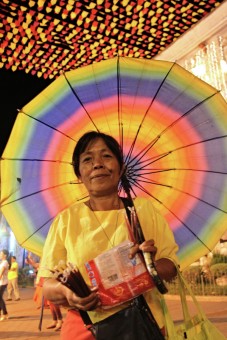 Candle Seller