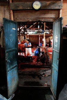 Pewarnaan Batik