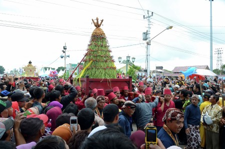 Ramainya Sekaten Gerebeg Keraton