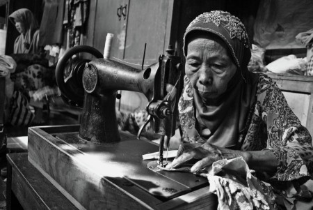 Penjahit di Pasar