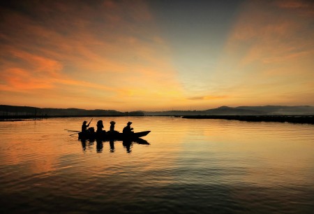 Splitting Dawn
