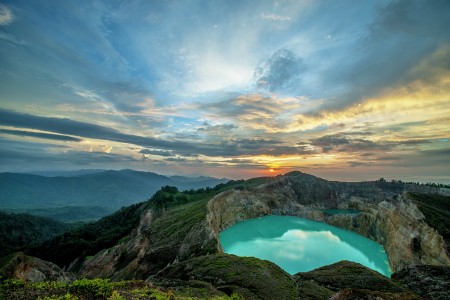 Amazing Kelimutu