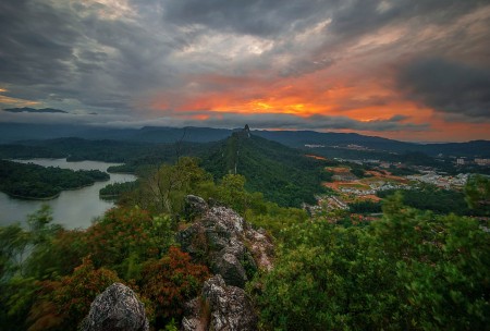 Mount Tabur West.