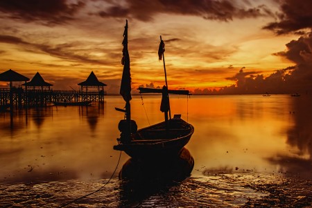 Alone Boat