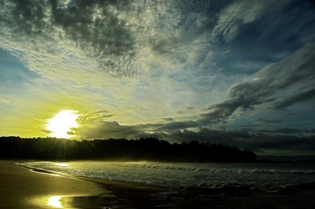 Sunrise at lagoon pari beach