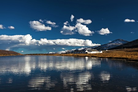 White cloud Blue water.