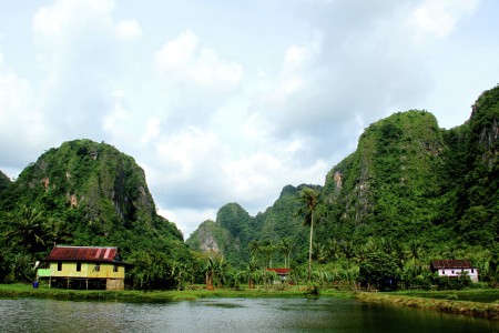 Gugusan Karst Maros
