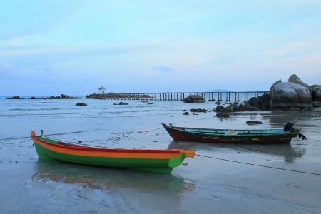 Menanti angin darat