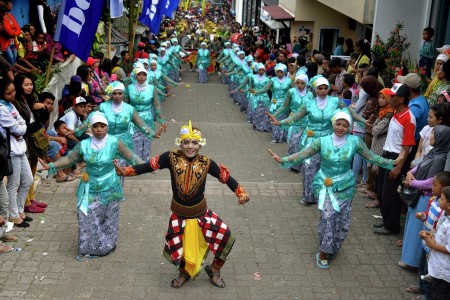 In Crowd Lane