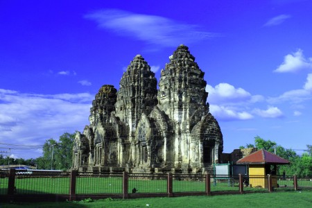 Phra Prang Sam Yot