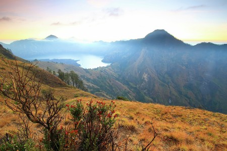 Senja di Plawangan Sembalun