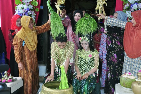 Mandi-mandi penganten Banjar