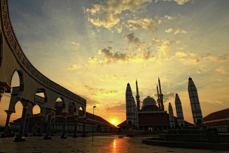 MAJT = Masjid Agung Jawa Tengah