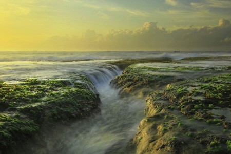 Pantai Sayangheulang