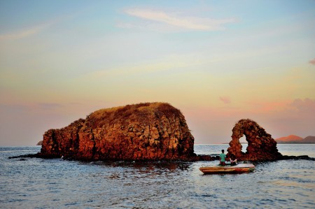 Panorama Senja Di Batu Bolong