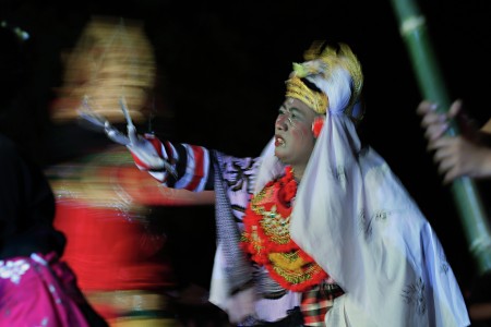 Melawan Angkaramurka