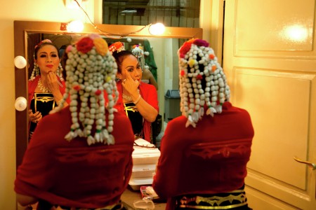 Twin dancer
