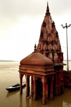 The Floting Temple