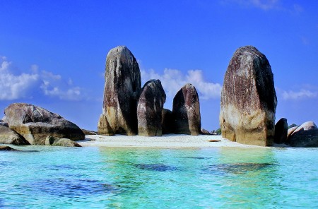 Pulau 'BATU BERLAYAR'