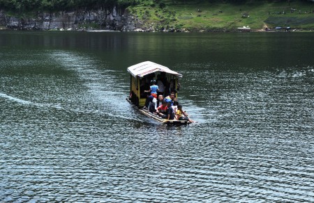 Menyusuri Telaga