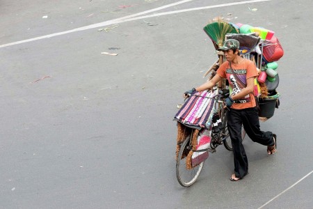 PENJAJA BARANG KELILING