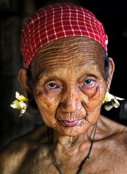 THE OLD WOMAN