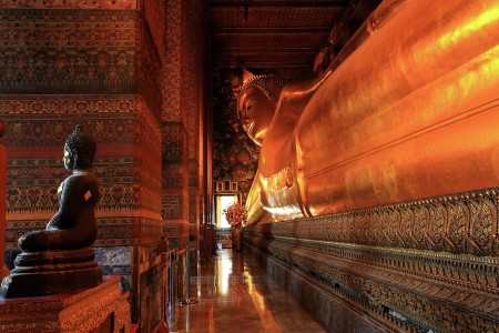 reclining Budha statue