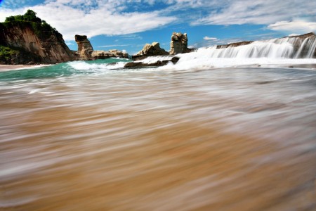 Pantai Klayar