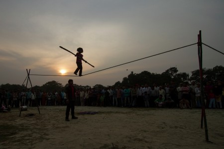 BALANCING GIRL