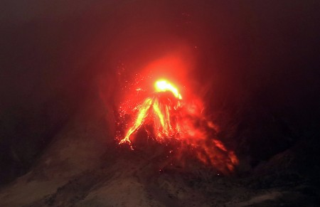LAVA PIJAR GUNUNG SINABUNG