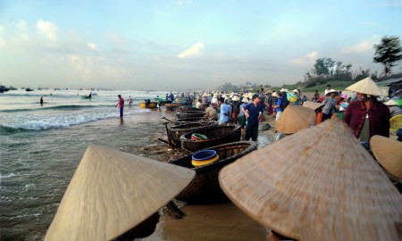 Busy fishing beach