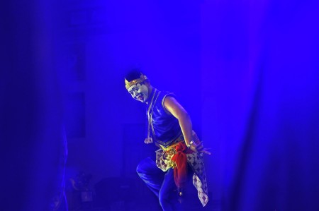 petruk dancing in blue light