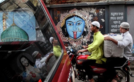 Understanding India- Living with Religious Diversity
