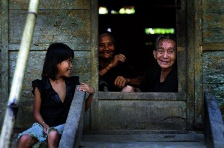 Senyum tiga generasi