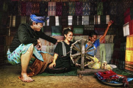 Cintaku di Desa Sade Lombok
