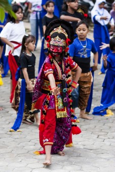 belajar tari topeng