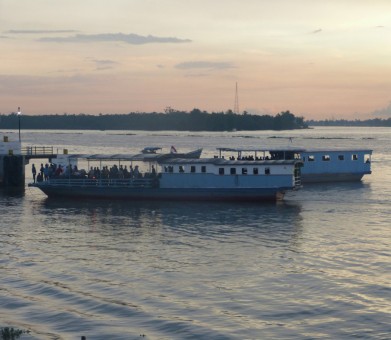 routine in the afternoon ferry port Kuin