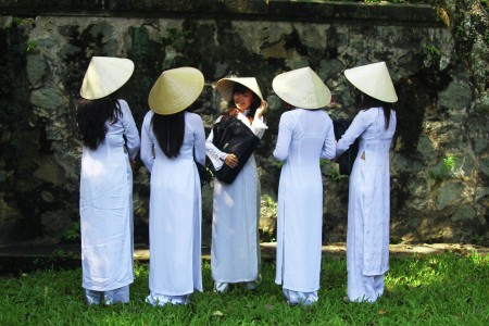 DUYEN DANG VIET NAM