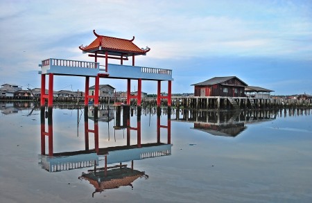 Gate