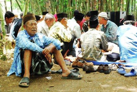 Menyendiri