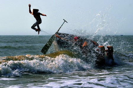 CÆ N SÃ“NG Dá»®