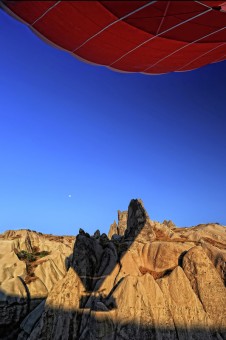 ballon's shadow