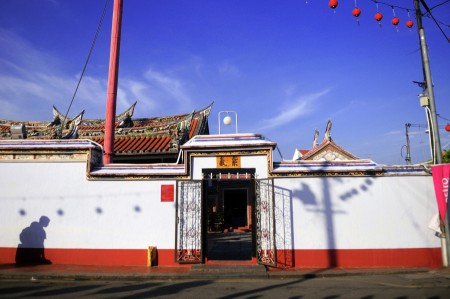 A tourist and a temple