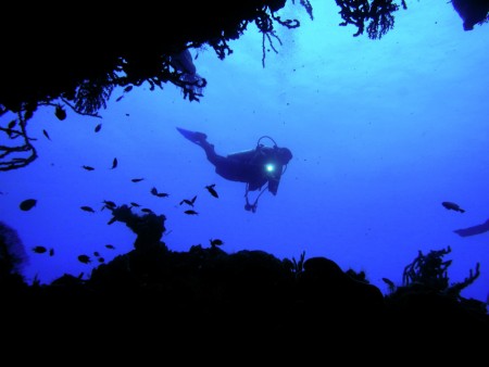 Gua Bawah Laut