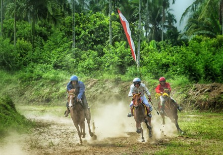 Trio Racing